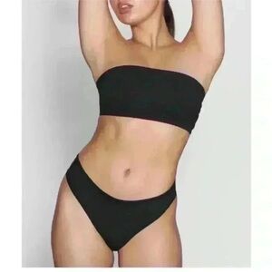 SKIMS- Fits Everybody Bandeau 2X